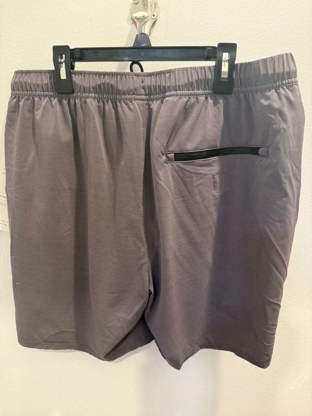 Vuori Zinc Elevate Kore Men's Athletic Shorts - Picture 4 of 4